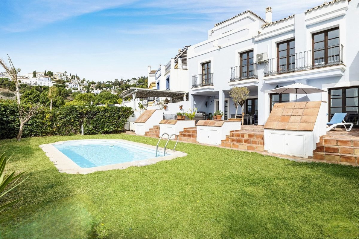 4 bedroom Townhouse in Benahavís