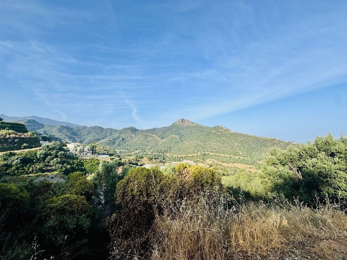 Residential Plot in Benahavís