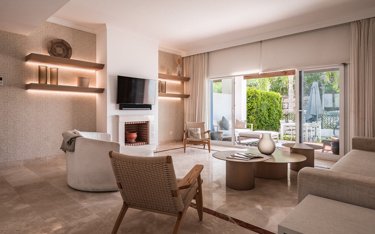 2 bedroom Ground Floor Apartment in Benahavís
