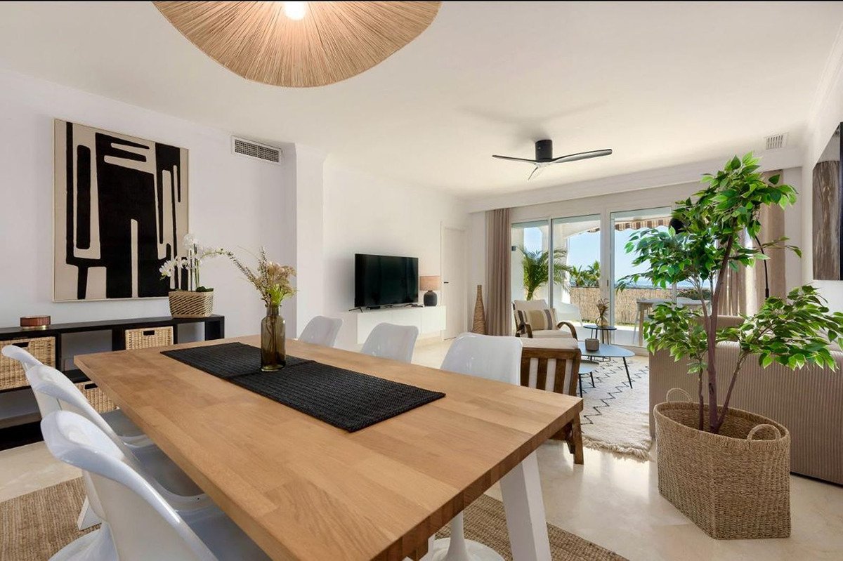 2 bedroom Ground Floor Apartment in Benahavís