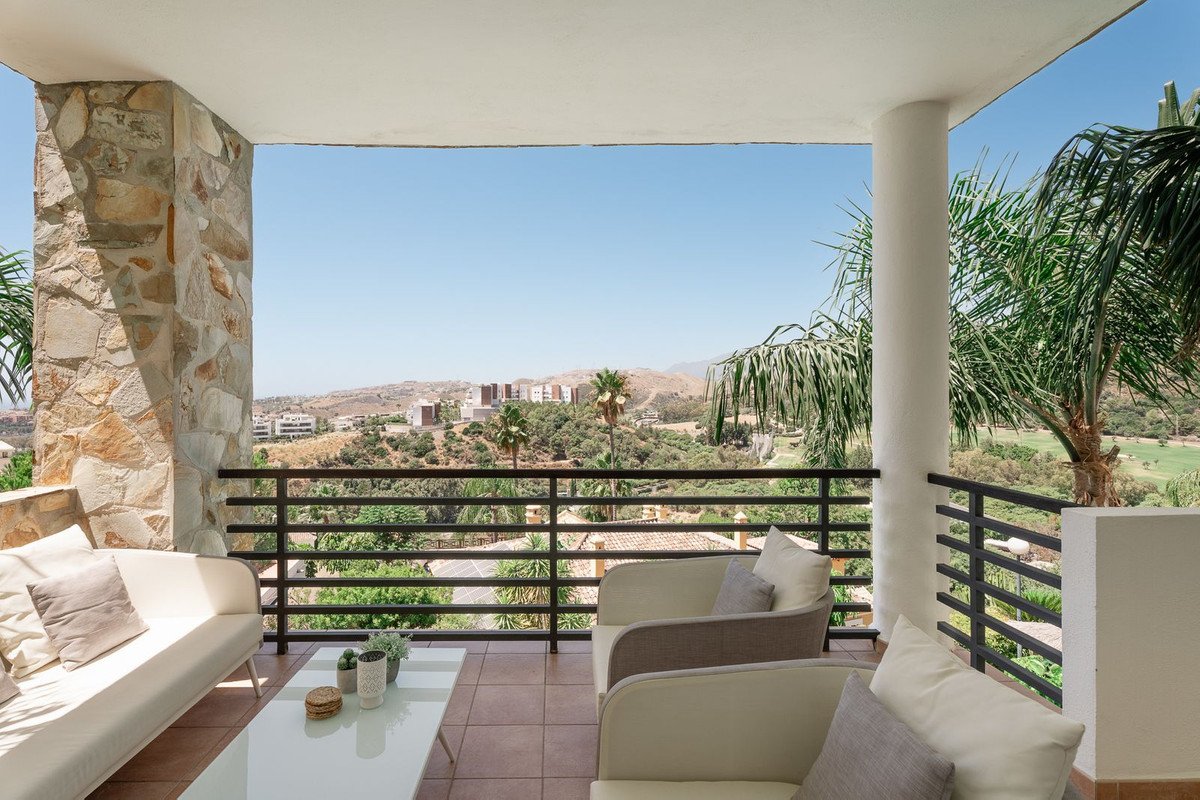 2 bedroom Middle Floor Apartment in Los Almendros
